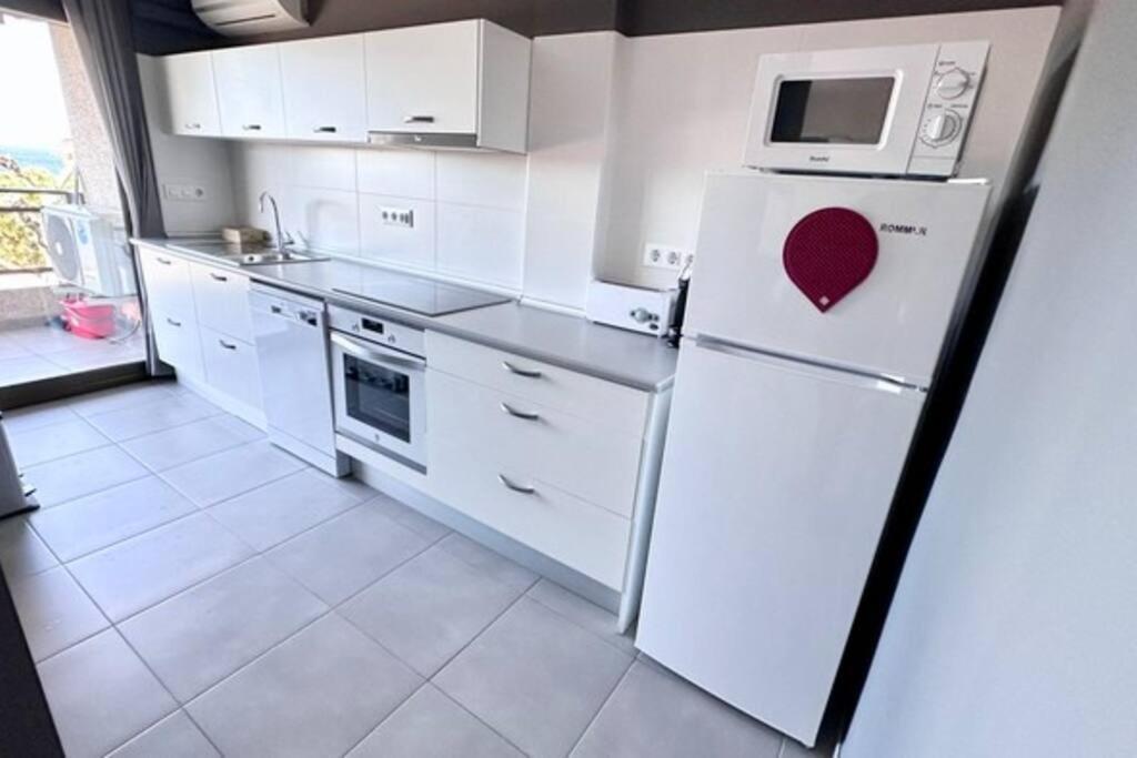 Roses Apartments - Marivent Екстериор снимка